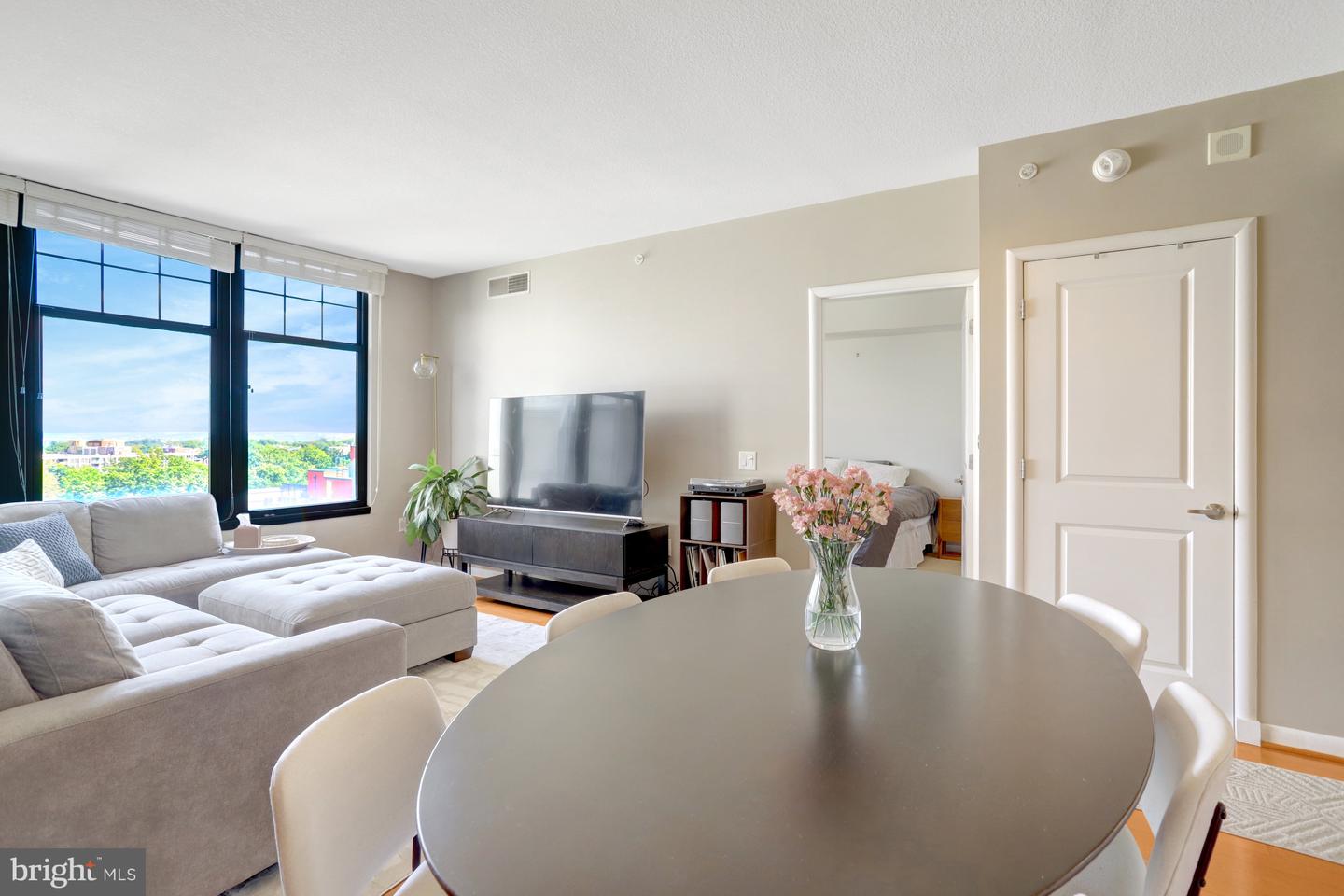 1021 N GARFIELD ST #914, ARLINGTON, Virginia 22201, 2 Bedrooms Bedrooms, ,1 BathroomBathrooms,Residential,For sale,1021 N GARFIELD ST #914,VAAR2064306 MLS # VAAR2064306