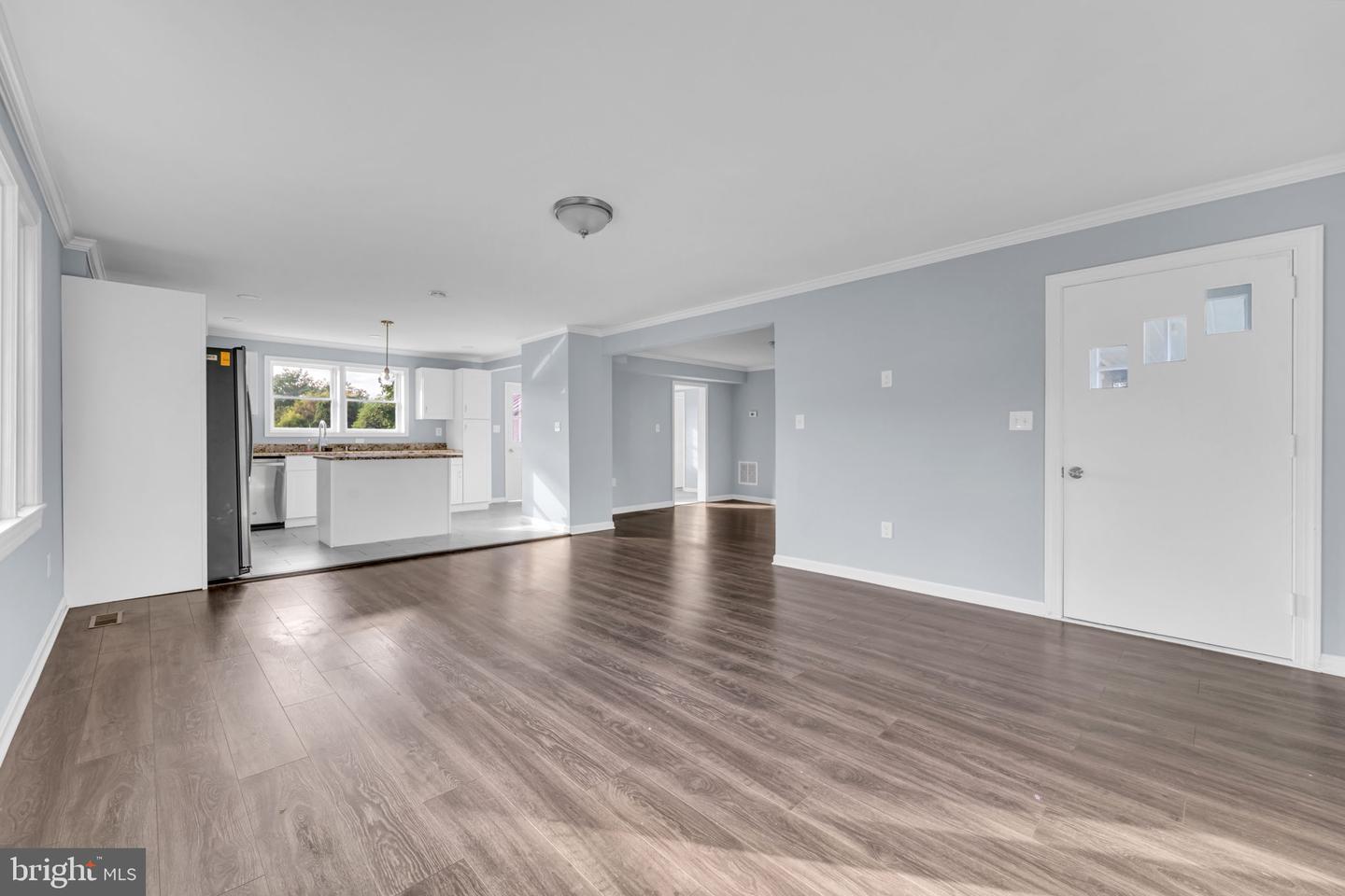 879 STATION ST, HERNDON, Virginia 20170, 3 Bedrooms Bedrooms, ,2 BathroomsBathrooms,Residential,For sale,879 STATION ST,VAFX2270018 MLS # VAFX2270018