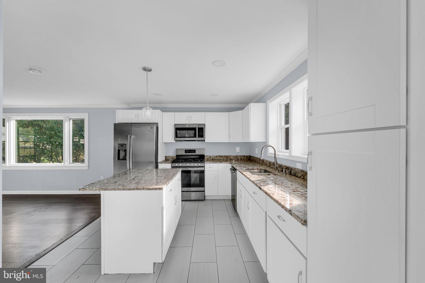 879 STATION ST, HERNDON, Virginia 20170, 3 Bedrooms Bedrooms, ,2 BathroomsBathrooms,Residential,For sale,879 STATION ST,VAFX2270018 MLS # VAFX2270018