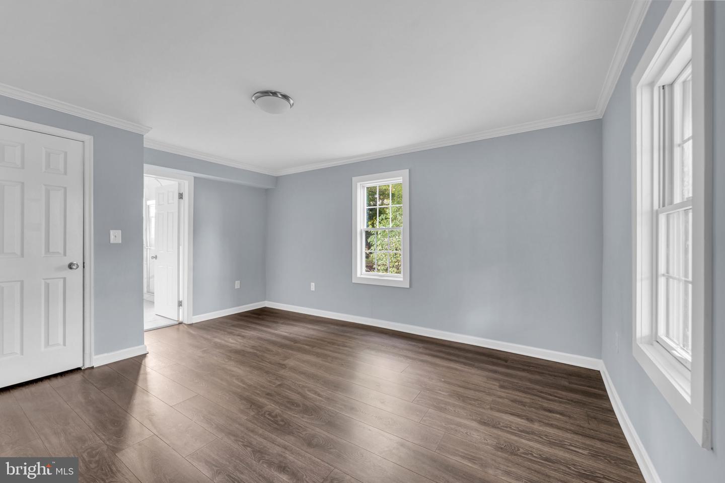 879 STATION ST, HERNDON, Virginia 20170, 3 Bedrooms Bedrooms, ,2 BathroomsBathrooms,Residential,For sale,879 STATION ST,VAFX2270018 MLS # VAFX2270018