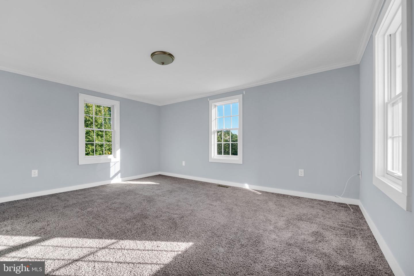 879 STATION ST, HERNDON, Virginia 20170, 3 Bedrooms Bedrooms, ,2 BathroomsBathrooms,Residential,For sale,879 STATION ST,VAFX2270018 MLS # VAFX2270018