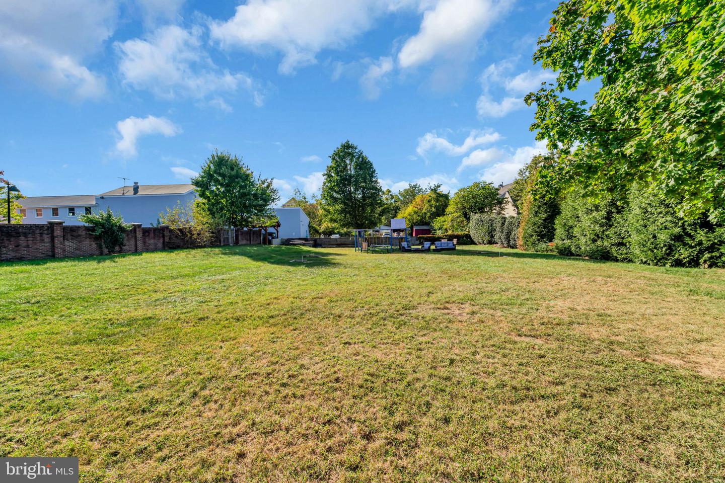 879 STATION ST, HERNDON, Virginia 20170, 3 Bedrooms Bedrooms, ,2 BathroomsBathrooms,Residential,For sale,879 STATION ST,VAFX2270018 MLS # VAFX2270018