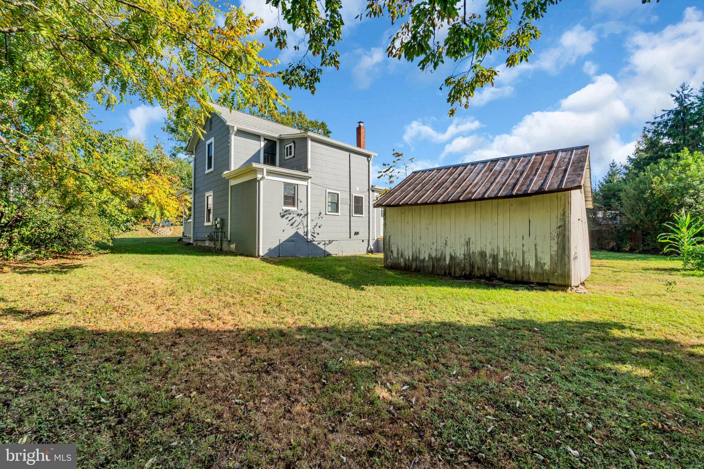 879 STATION ST, HERNDON, Virginia 20170, 3 Bedrooms Bedrooms, ,2 BathroomsBathrooms,Residential,For sale,879 STATION ST,VAFX2270018 MLS # VAFX2270018