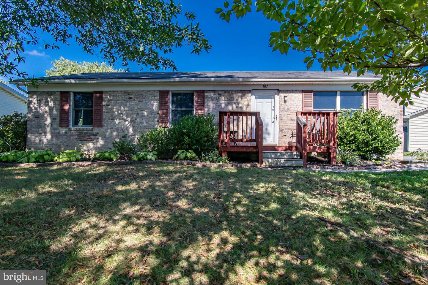 107 GOLDEN POND CIR, STEPHENS CITY, Virginia 22655, 3 Bedrooms Bedrooms, ,2 BathroomsBathrooms,Residential,For sale,107 GOLDEN POND CIR,VAFV2037128 MLS # VAFV2037128