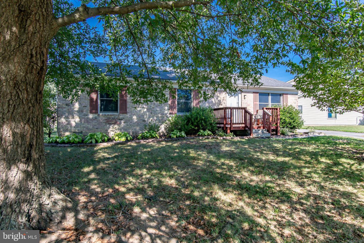 107 GOLDEN POND CIR, STEPHENS CITY, Virginia 22655, 3 Bedrooms Bedrooms, ,2 BathroomsBathrooms,Residential,For sale,107 GOLDEN POND CIR,VAFV2037128 MLS # VAFV2037128