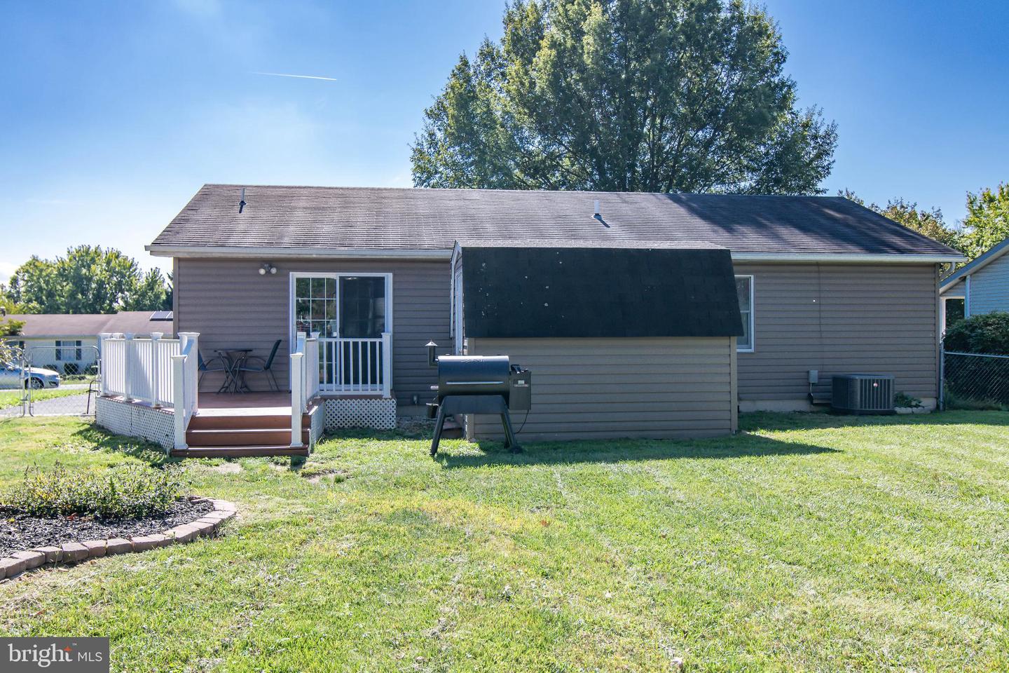 107 GOLDEN POND CIR, STEPHENS CITY, Virginia 22655, 3 Bedrooms Bedrooms, ,2 BathroomsBathrooms,Residential,For sale,107 GOLDEN POND CIR,VAFV2037128 MLS # VAFV2037128