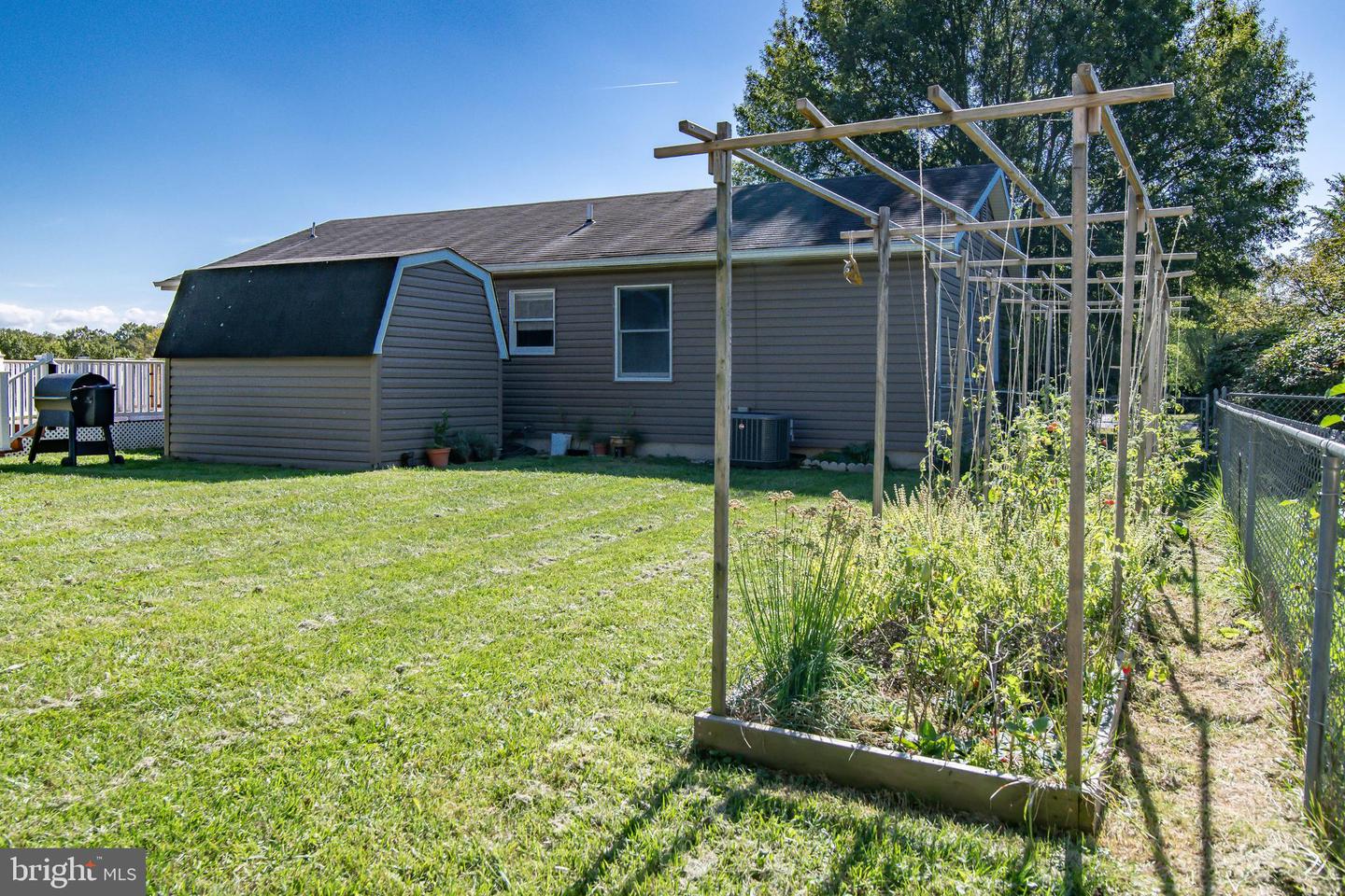 107 GOLDEN POND CIR, STEPHENS CITY, Virginia 22655, 3 Bedrooms Bedrooms, ,2 BathroomsBathrooms,Residential,For sale,107 GOLDEN POND CIR,VAFV2037128 MLS # VAFV2037128