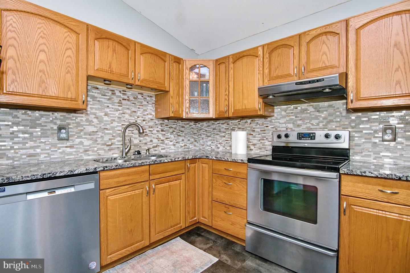 107 GOLDEN POND CIR, STEPHENS CITY, Virginia 22655, 3 Bedrooms Bedrooms, ,2 BathroomsBathrooms,Residential,For sale,107 GOLDEN POND CIR,VAFV2037128 MLS # VAFV2037128
