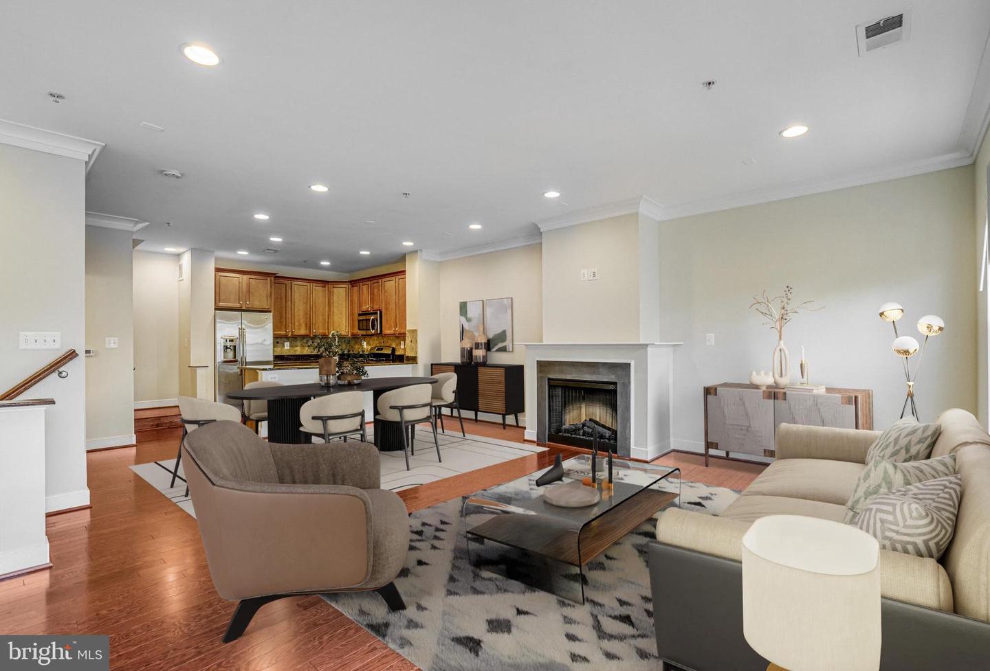 3941 OLD DOMINION BLVD, ALEXANDRIA, Virginia 22305, 3 Bedrooms Bedrooms, ,2 BathroomsBathrooms,Residential,For sale,3941 OLD DOMINION BLVD,VAAX2050402 MLS # VAAX2050402