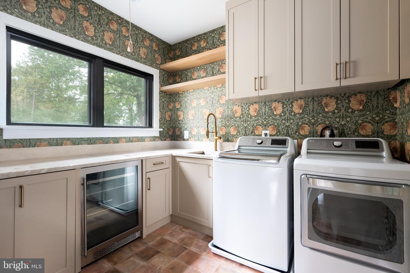4283 38TH ST N, ARLINGTON, Virginia 22207, 6 Bedrooms Bedrooms, ,6 BathroomsBathrooms,Residential,For sale,4283 38TH ST N,VAAR2064388 MLS # VAAR2064388