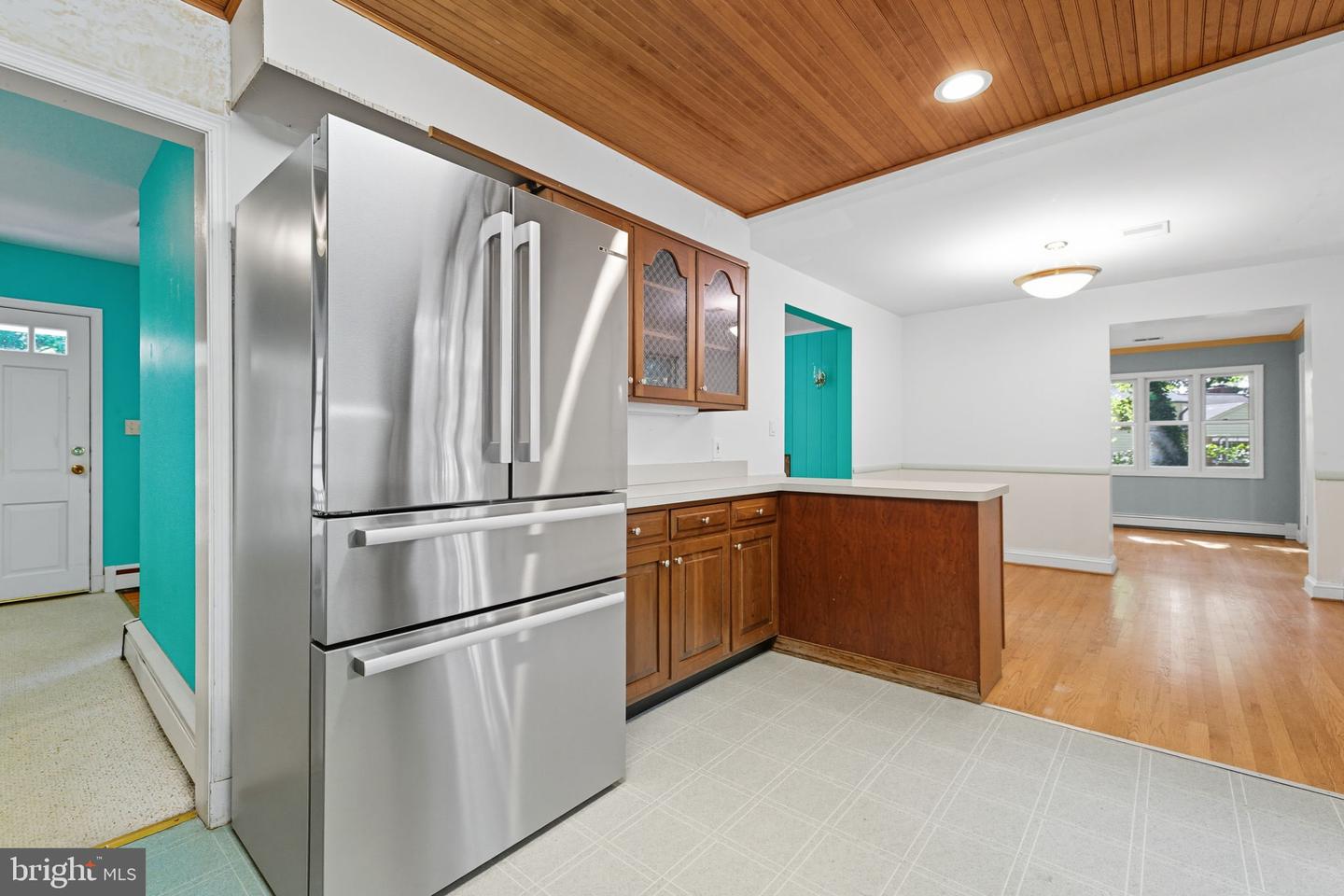 4208 DUNCAN DR, ANNANDALE, Virginia 22003, 5 Bedrooms Bedrooms, ,3 BathroomsBathrooms,Residential,For sale,4208 DUNCAN DR,VAFX2272354 MLS # VAFX2272354