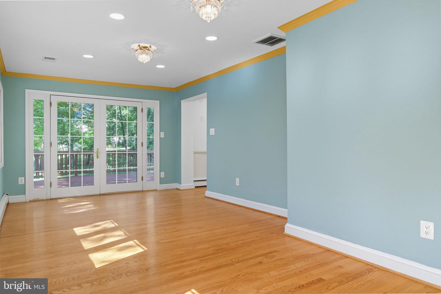 4208 DUNCAN DR, ANNANDALE, Virginia 22003, 5 Bedrooms Bedrooms, ,3 BathroomsBathrooms,Residential,For sale,4208 DUNCAN DR,VAFX2272354 MLS # VAFX2272354