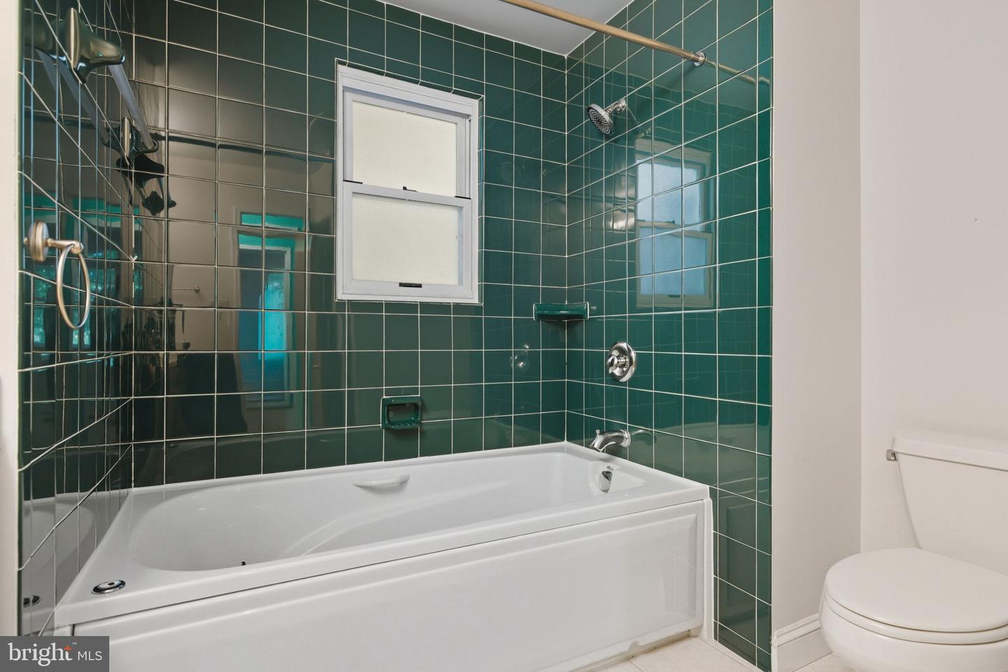 4208 DUNCAN DR, ANNANDALE, Virginia 22003, 5 Bedrooms Bedrooms, ,3 BathroomsBathrooms,Residential,For sale,4208 DUNCAN DR,VAFX2272354 MLS # VAFX2272354