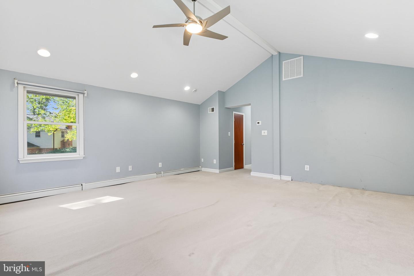 4208 DUNCAN DR, ANNANDALE, Virginia 22003, 5 Bedrooms Bedrooms, ,3 BathroomsBathrooms,Residential,For sale,4208 DUNCAN DR,VAFX2272354 MLS # VAFX2272354