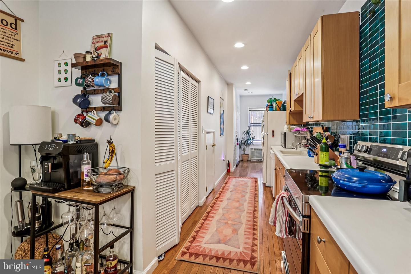 400 15TH ST SE, WASHINGTON, District Of Columbia 20003, 4 Bedrooms Bedrooms, ,2 BathroomsBathrooms,Residential,For sale,400 15TH ST SE,DCDC2225294 MLS # DCDC2225294