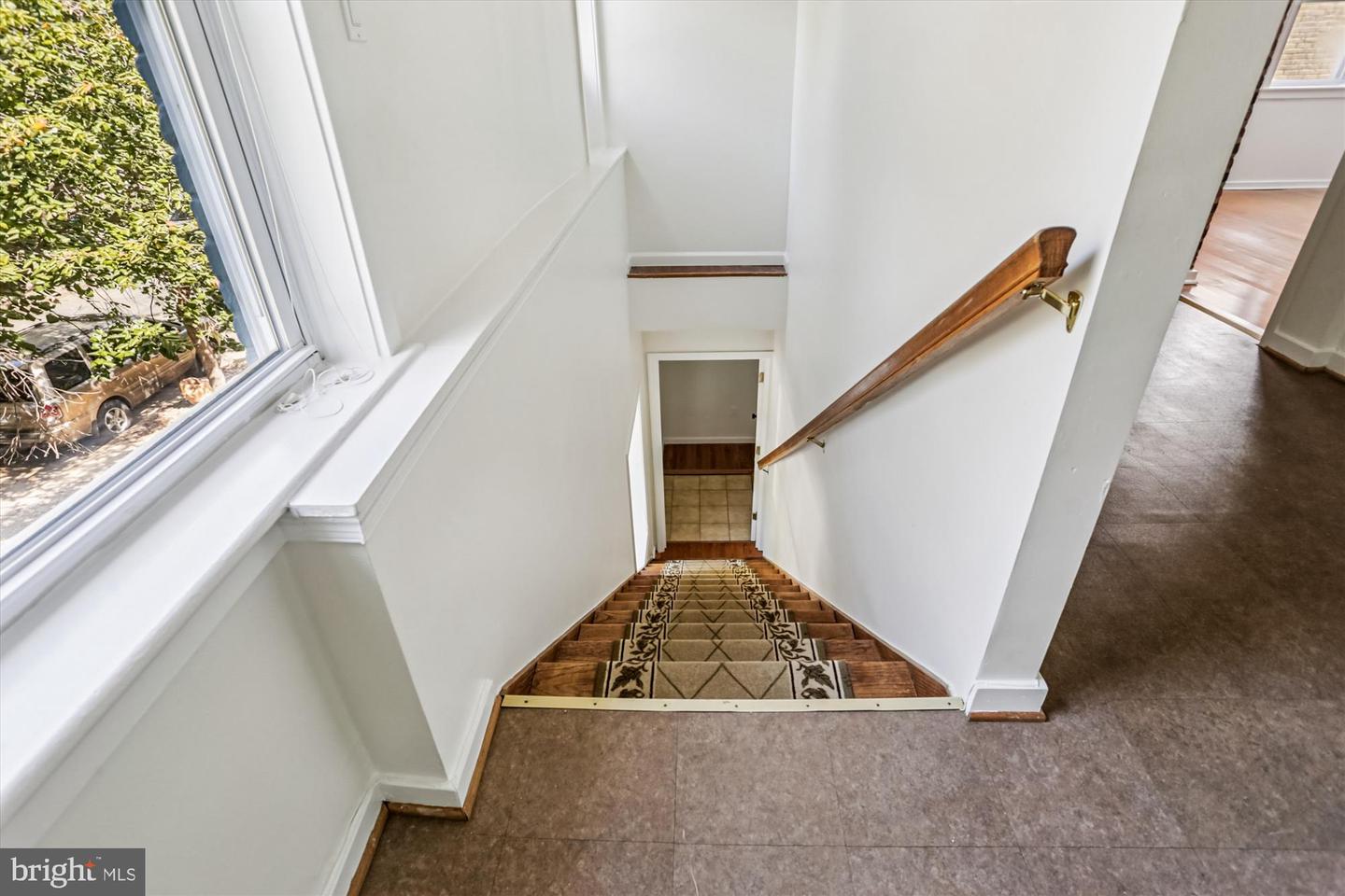 400 15TH ST SE, WASHINGTON, District Of Columbia 20003, 4 Bedrooms Bedrooms, ,2 BathroomsBathrooms,Residential,For sale,400 15TH ST SE,DCDC2225294 MLS # DCDC2225294