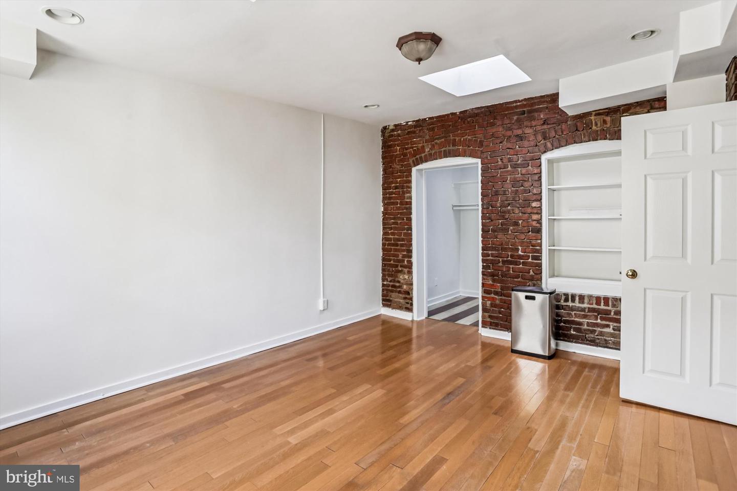 400 15TH ST SE, WASHINGTON, District Of Columbia 20003, 4 Bedrooms Bedrooms, ,2 BathroomsBathrooms,Residential,For sale,400 15TH ST SE,DCDC2225294 MLS # DCDC2225294