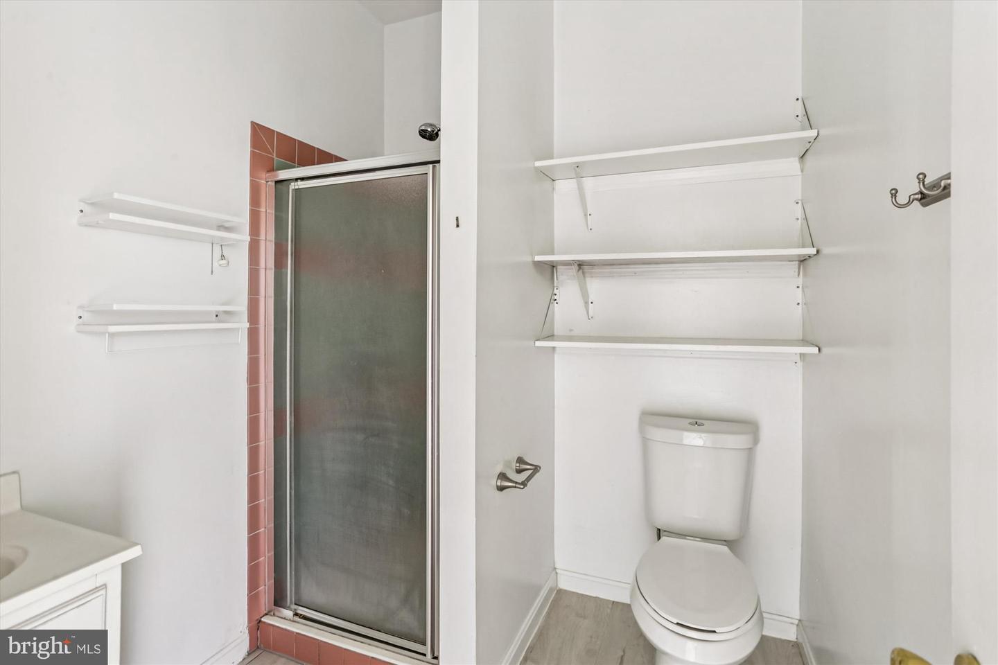 400 15TH ST SE, WASHINGTON, District Of Columbia 20003, 4 Bedrooms Bedrooms, ,2 BathroomsBathrooms,Residential,For sale,400 15TH ST SE,DCDC2225294 MLS # DCDC2225294