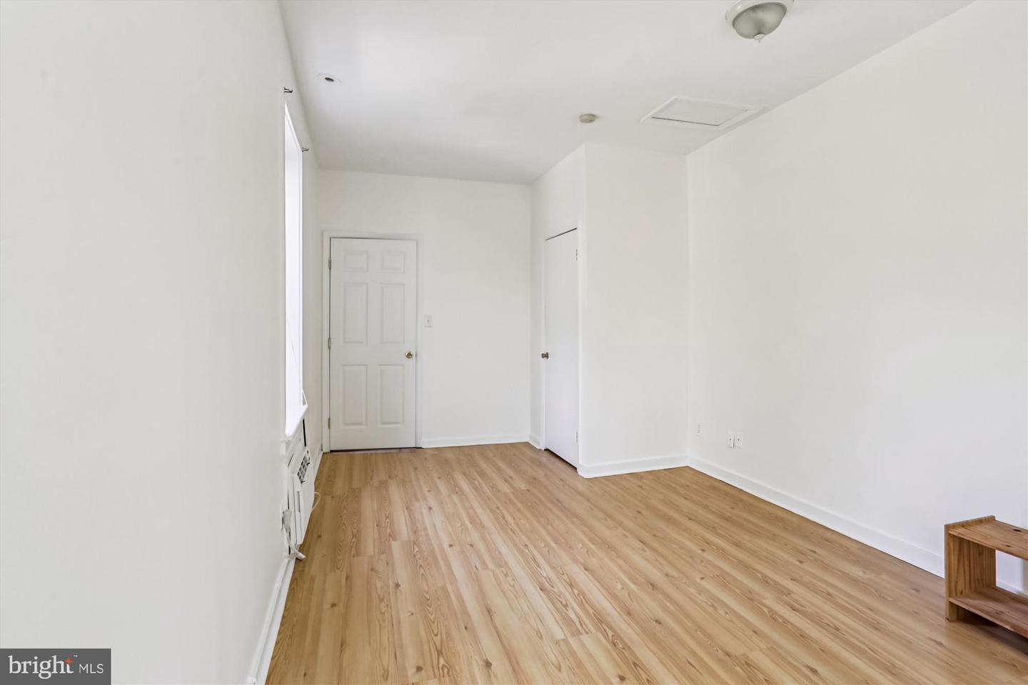 400 15TH ST SE, WASHINGTON, District Of Columbia 20003, 4 Bedrooms Bedrooms, ,2 BathroomsBathrooms,Residential,For sale,400 15TH ST SE,DCDC2225294 MLS # DCDC2225294