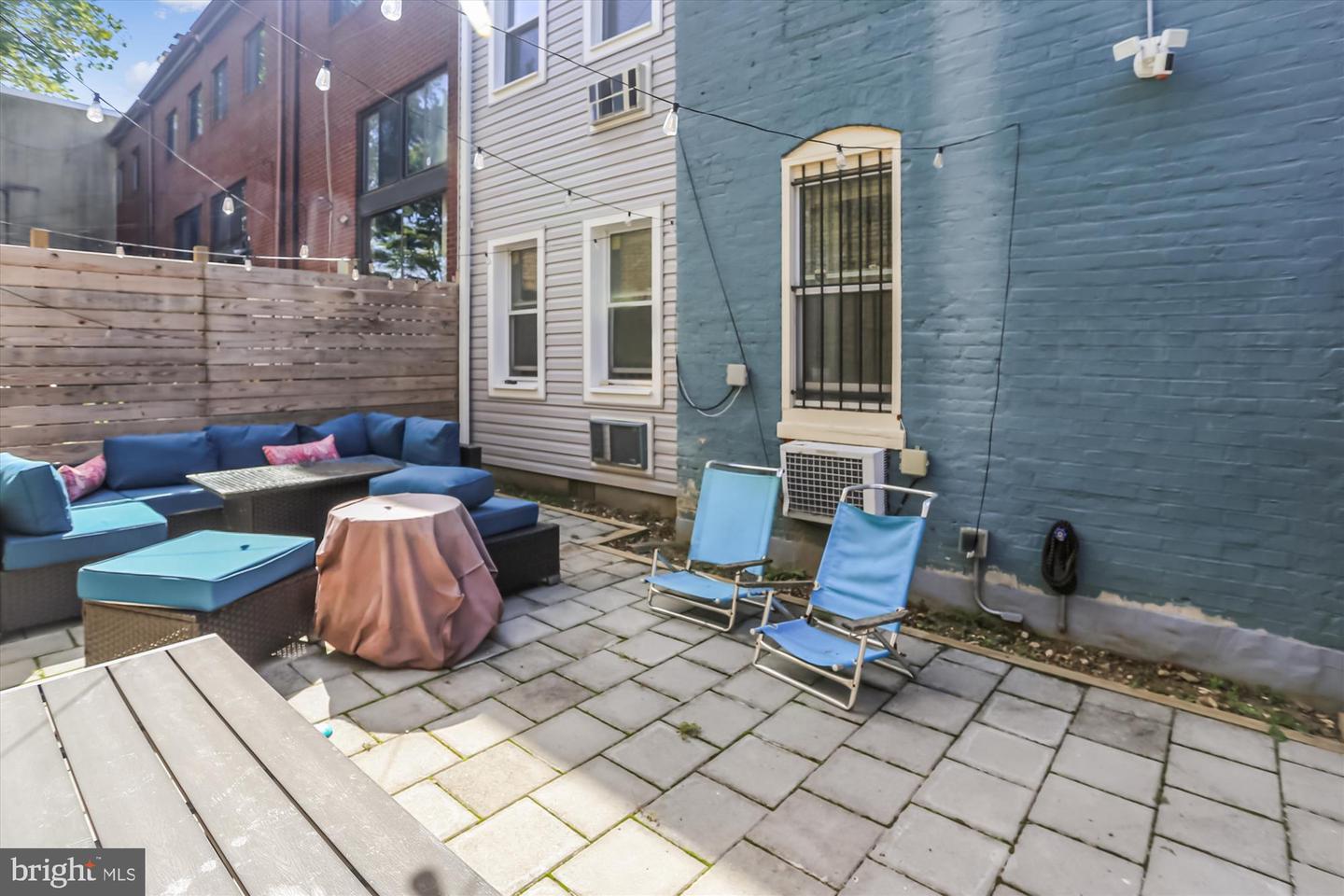 400 15TH ST SE, WASHINGTON, District Of Columbia 20003, 4 Bedrooms Bedrooms, ,2 BathroomsBathrooms,Residential,For sale,400 15TH ST SE,DCDC2225294 MLS # DCDC2225294