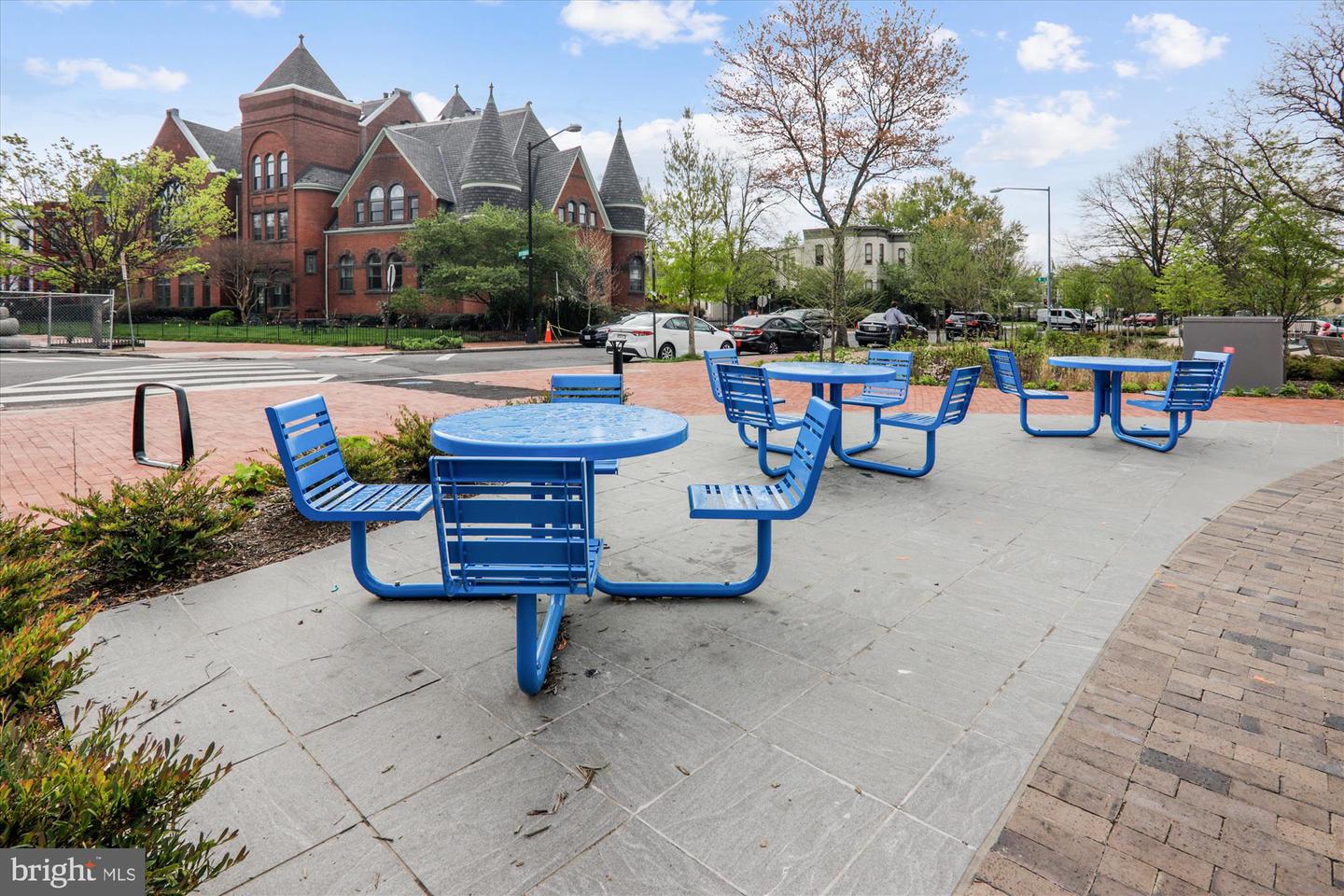 400 15TH ST SE, WASHINGTON, District Of Columbia 20003, 4 Bedrooms Bedrooms, ,2 BathroomsBathrooms,Residential,For sale,400 15TH ST SE,DCDC2225294 MLS # DCDC2225294