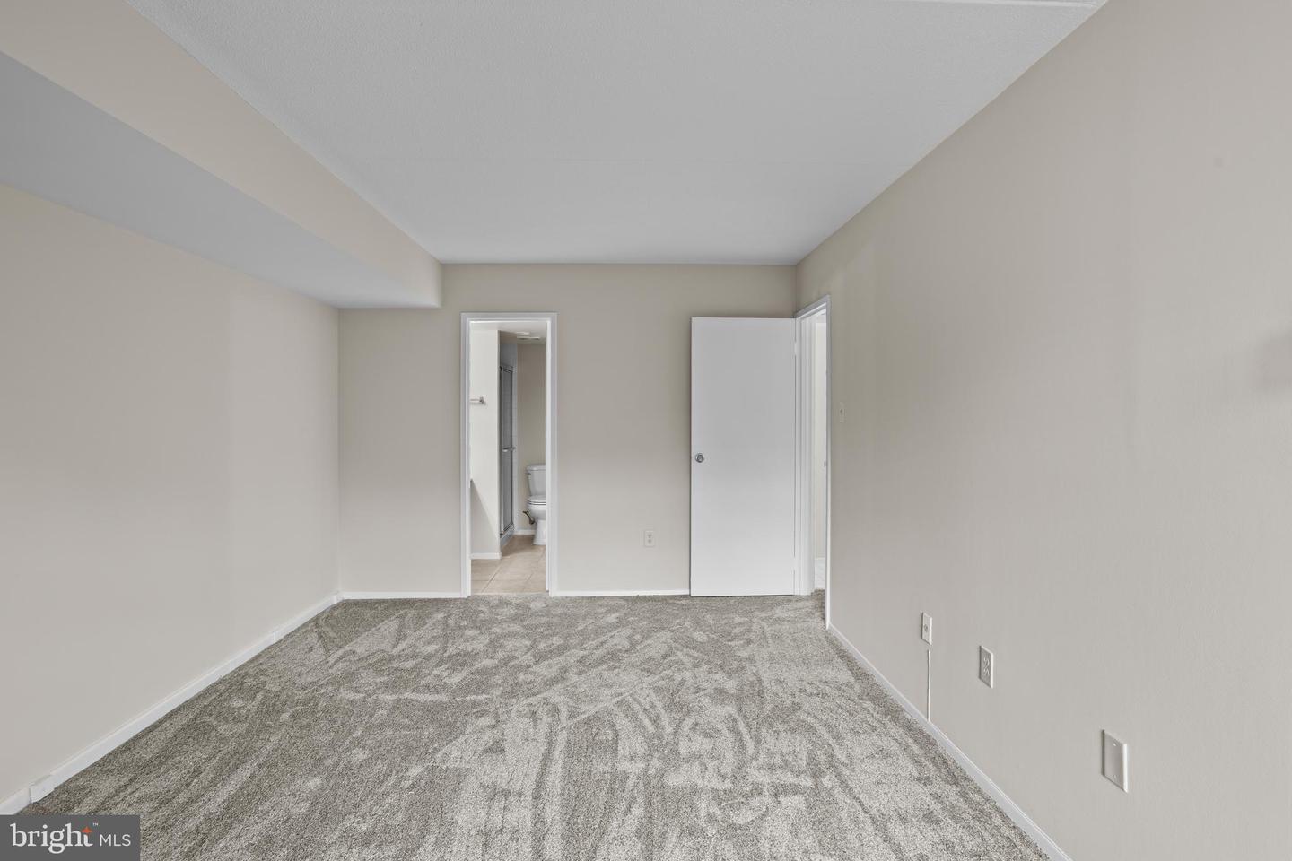 6300 STEVENSON AVE #615, ALEXANDRIA, Virginia 22304, 2 Bedrooms Bedrooms, ,2 BathroomsBathrooms,Residential,For sale,6300 STEVENSON AVE #615,VAAX2050508 MLS # VAAX2050508