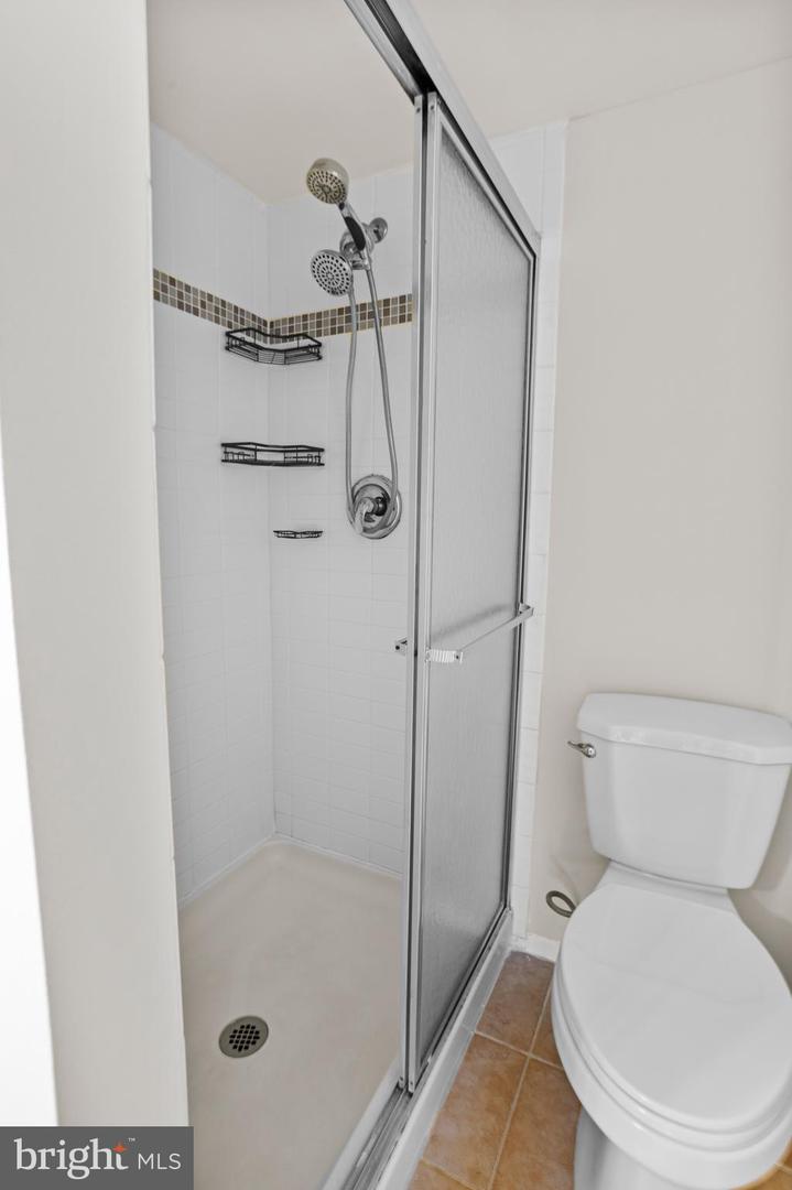 6300 STEVENSON AVE #615, ALEXANDRIA, Virginia 22304, 2 Bedrooms Bedrooms, ,2 BathroomsBathrooms,Residential,For sale,6300 STEVENSON AVE #615,VAAX2050508 MLS # VAAX2050508