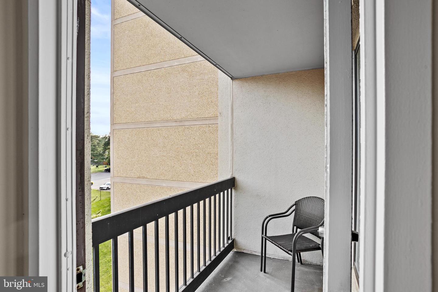 6300 STEVENSON AVE #615, ALEXANDRIA, Virginia 22304, 2 Bedrooms Bedrooms, ,2 BathroomsBathrooms,Residential,For sale,6300 STEVENSON AVE #615,VAAX2050508 MLS # VAAX2050508
