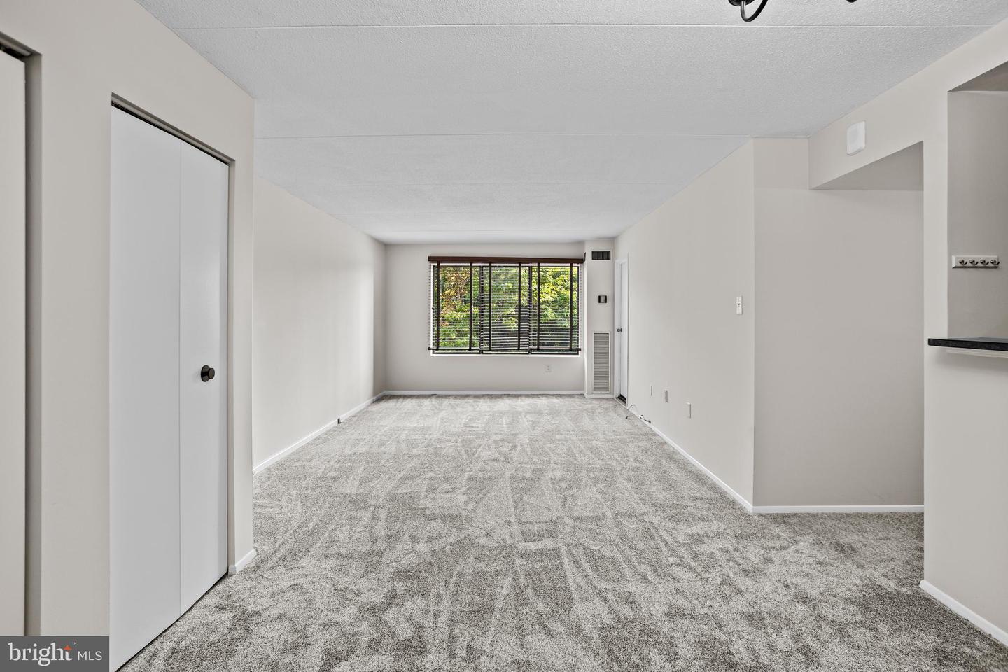 6300 STEVENSON AVE #615, ALEXANDRIA, Virginia 22304, 2 Bedrooms Bedrooms, ,2 BathroomsBathrooms,Residential,For sale,6300 STEVENSON AVE #615,VAAX2050508 MLS # VAAX2050508