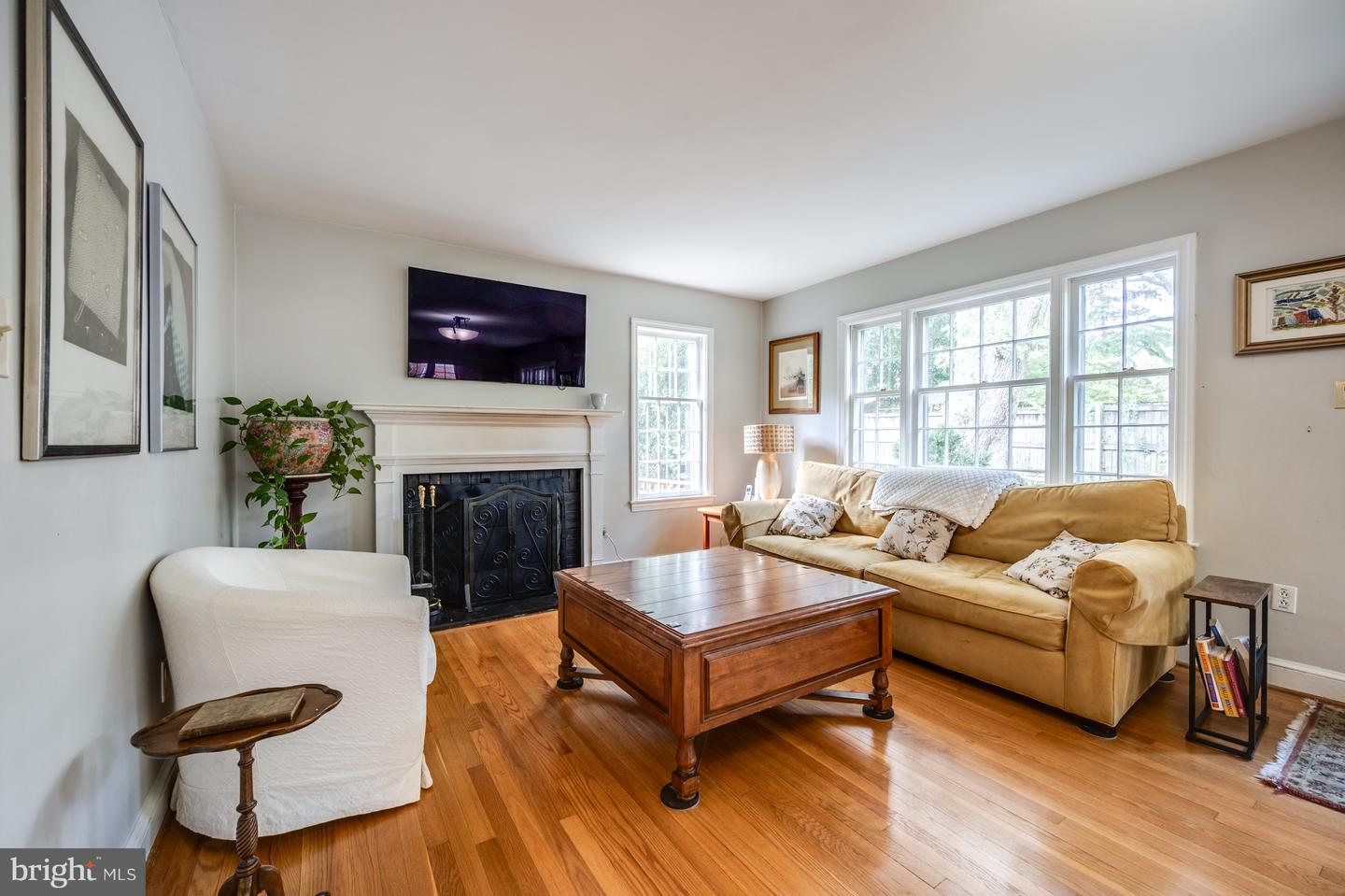 2460 N UTAH ST, ARLINGTON, Virginia 22207, 3 Bedrooms Bedrooms, ,2 BathroomsBathrooms,Residential,For sale,2460 N UTAH ST,VAAR2064576 MLS # VAAR2064576