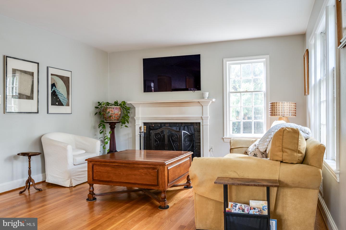 2460 N UTAH ST, ARLINGTON, Virginia 22207, 3 Bedrooms Bedrooms, ,2 BathroomsBathrooms,Residential,For sale,2460 N UTAH ST,VAAR2064576 MLS # VAAR2064576