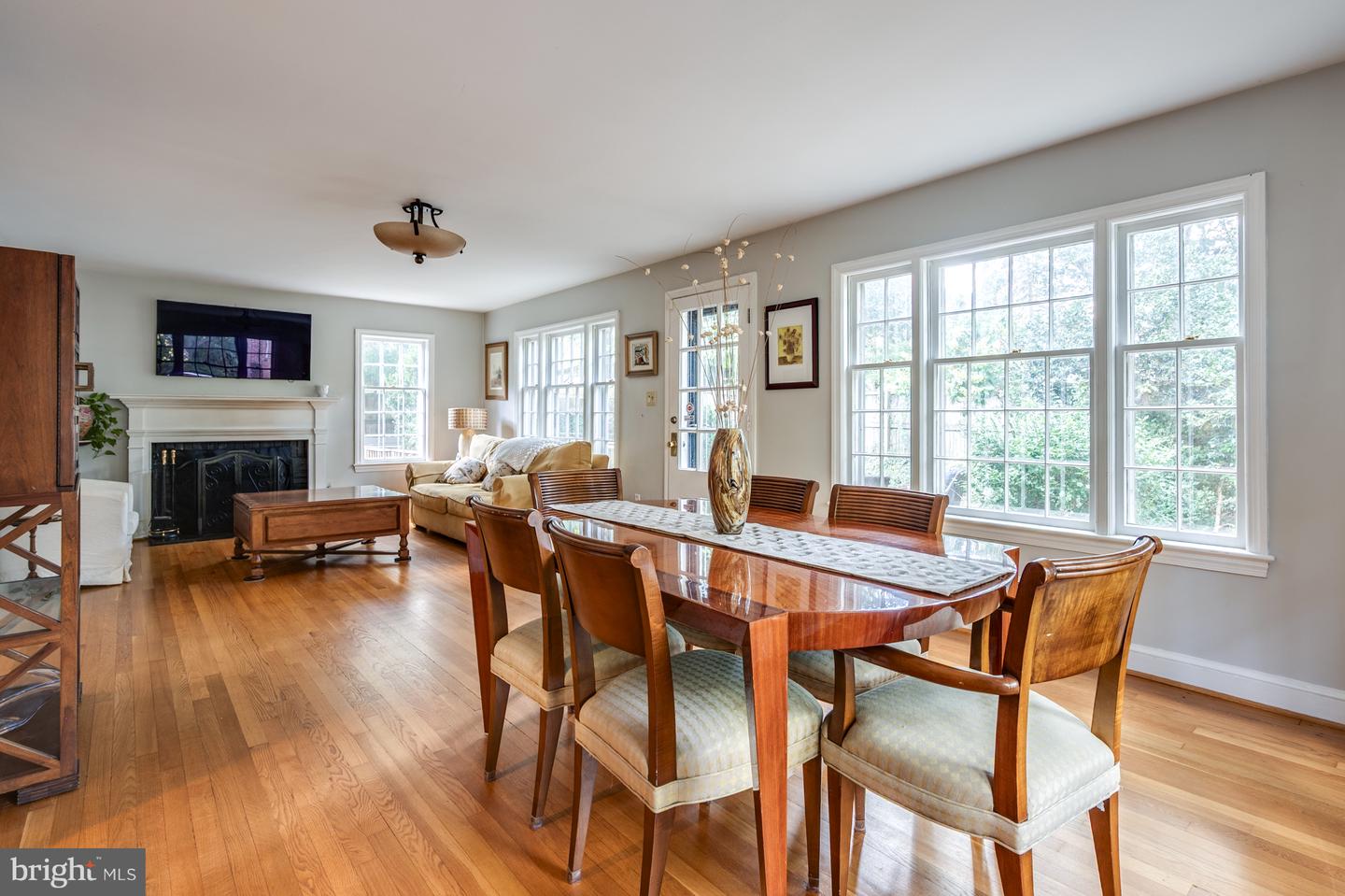 2460 N UTAH ST, ARLINGTON, Virginia 22207, 3 Bedrooms Bedrooms, ,2 BathroomsBathrooms,Residential,For sale,2460 N UTAH ST,VAAR2064576 MLS # VAAR2064576
