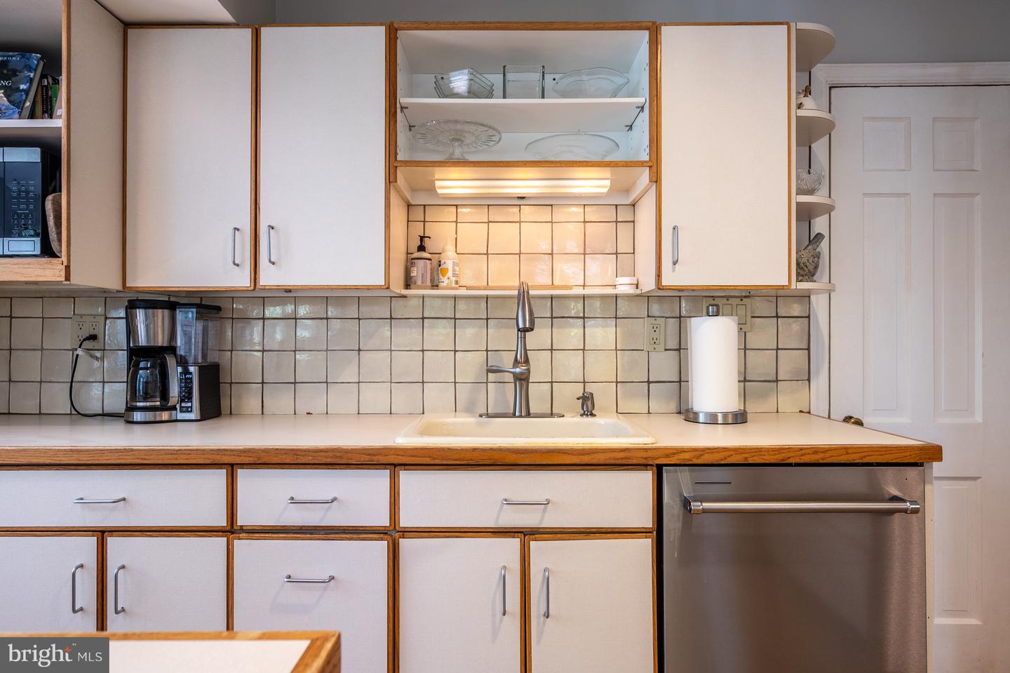 2460 N UTAH ST, ARLINGTON, Virginia 22207, 3 Bedrooms Bedrooms, ,2 BathroomsBathrooms,Residential,For sale,2460 N UTAH ST,VAAR2064576 MLS # VAAR2064576