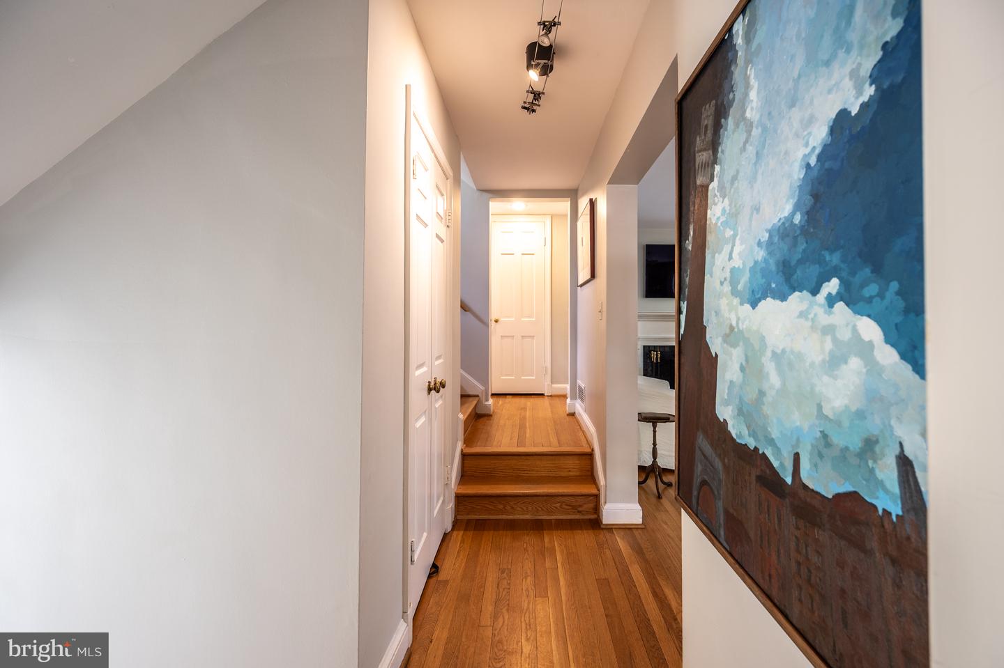 2460 N UTAH ST, ARLINGTON, Virginia 22207, 3 Bedrooms Bedrooms, ,2 BathroomsBathrooms,Residential,For sale,2460 N UTAH ST,VAAR2064576 MLS # VAAR2064576
