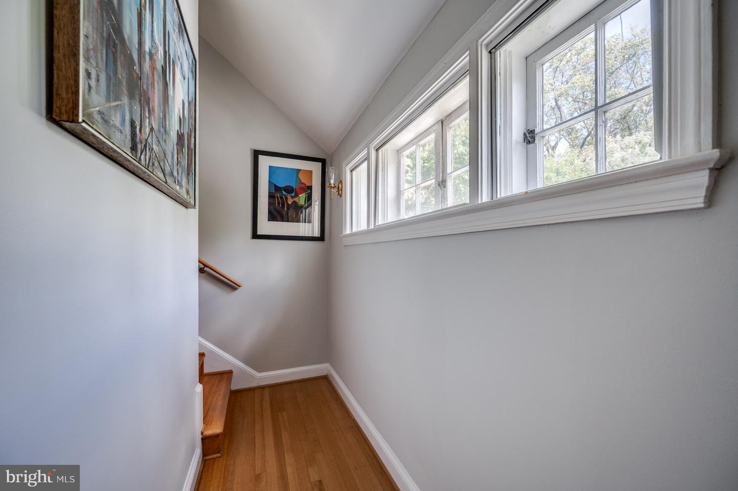 2460 N UTAH ST, ARLINGTON, Virginia 22207, 3 Bedrooms Bedrooms, ,2 BathroomsBathrooms,Residential,For sale,2460 N UTAH ST,VAAR2064576 MLS # VAAR2064576