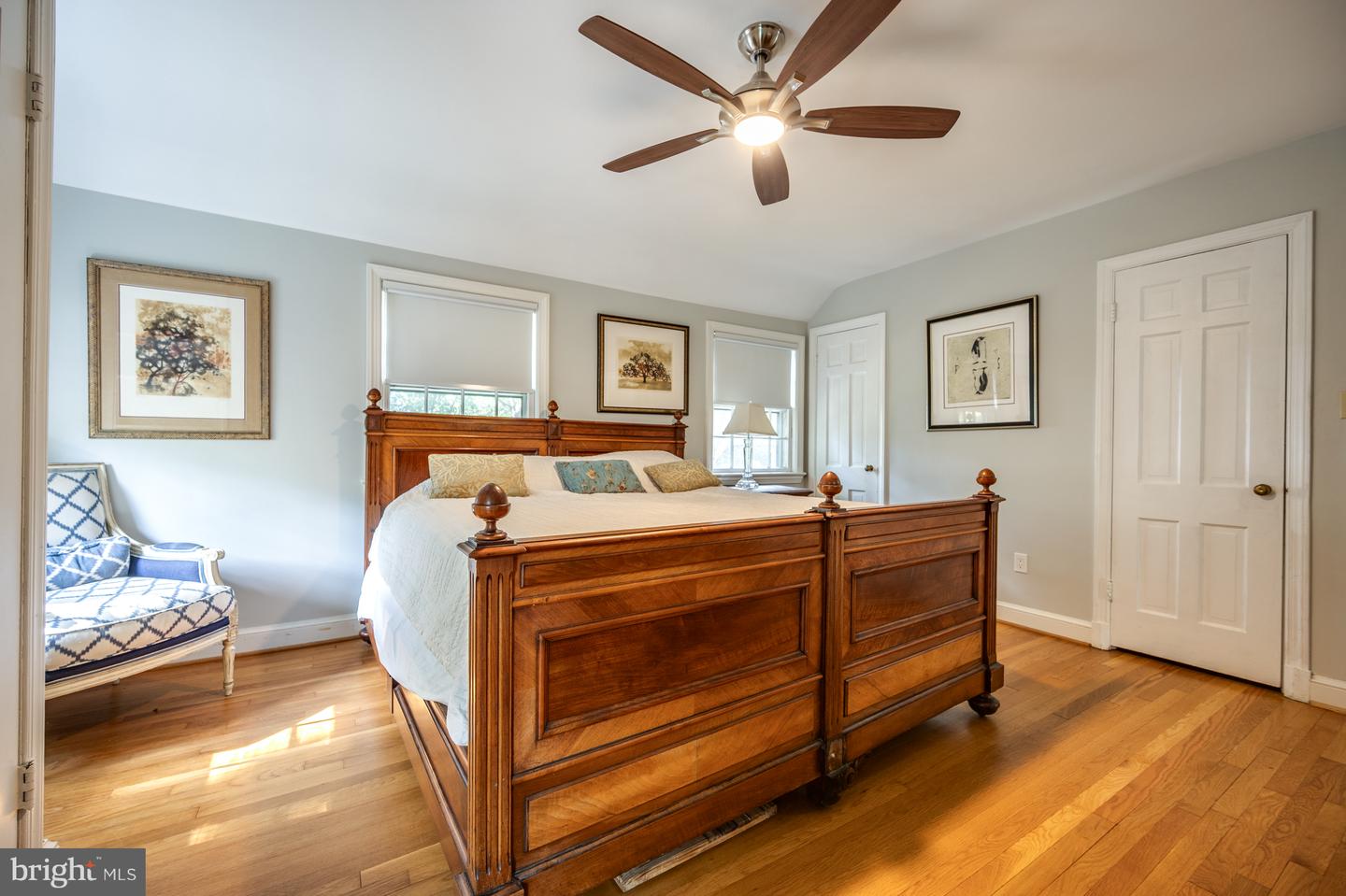2460 N UTAH ST, ARLINGTON, Virginia 22207, 3 Bedrooms Bedrooms, ,2 BathroomsBathrooms,Residential,For sale,2460 N UTAH ST,VAAR2064576 MLS # VAAR2064576