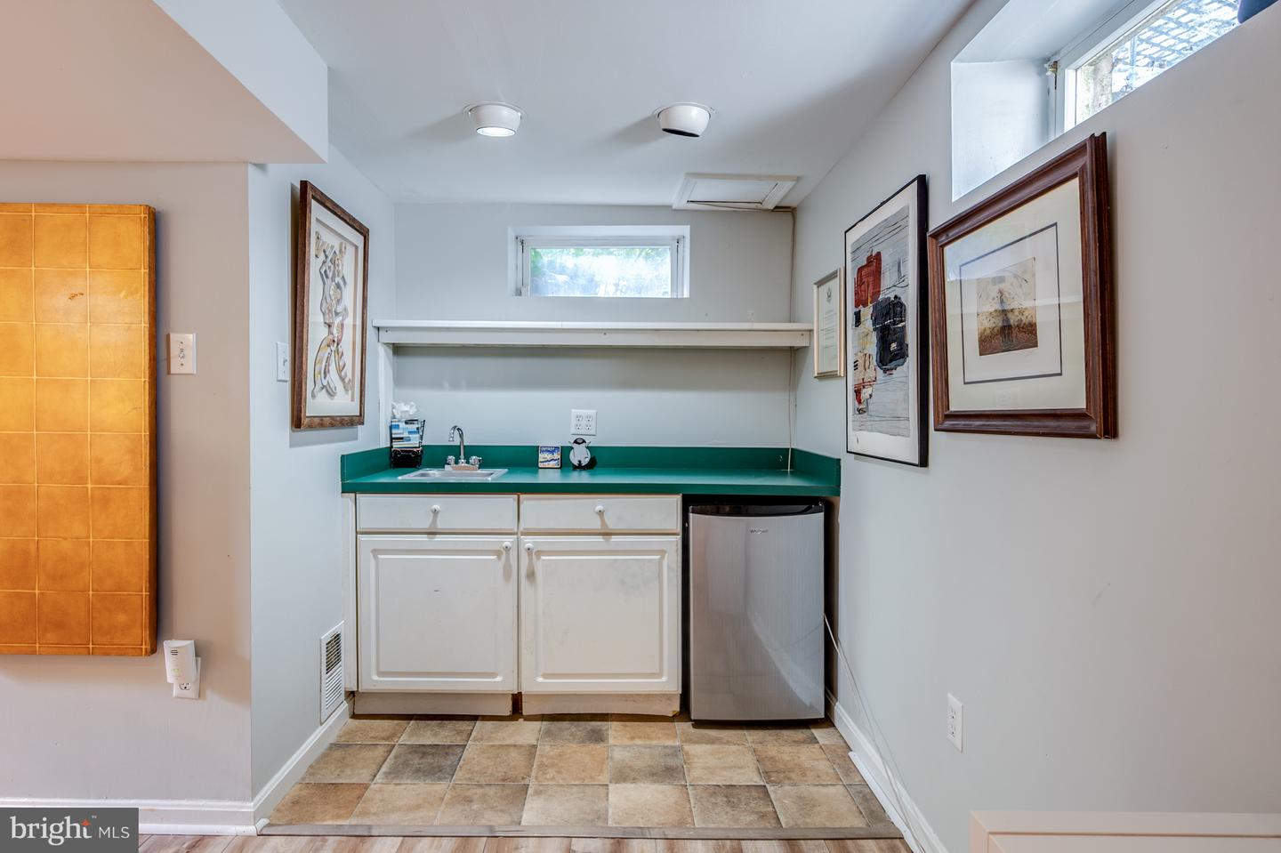 2460 N UTAH ST, ARLINGTON, Virginia 22207, 3 Bedrooms Bedrooms, ,2 BathroomsBathrooms,Residential,For sale,2460 N UTAH ST,VAAR2064576 MLS # VAAR2064576