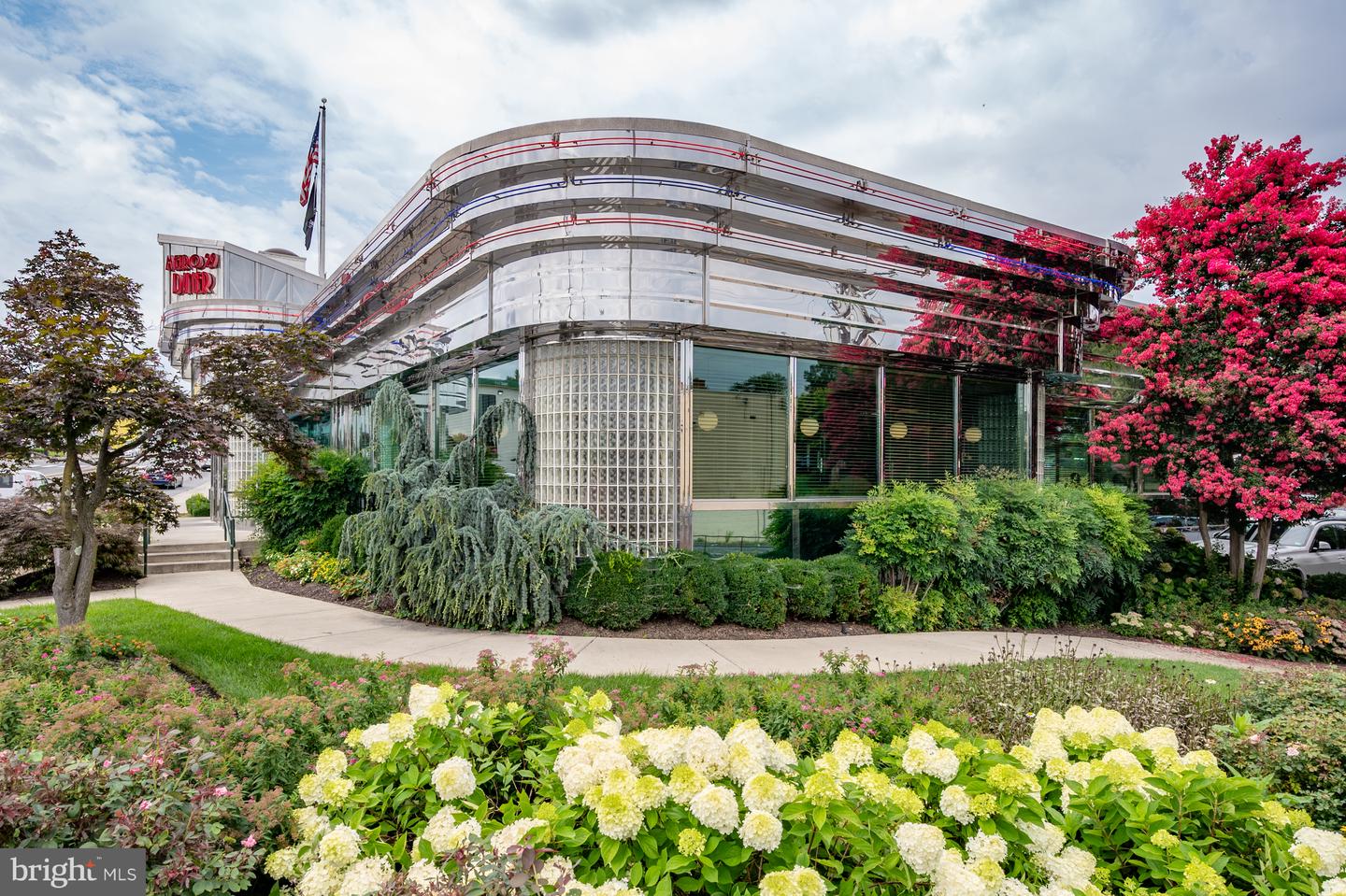 2460 N UTAH ST, ARLINGTON, Virginia 22207, 3 Bedrooms Bedrooms, ,2 BathroomsBathrooms,Residential,For sale,2460 N UTAH ST,VAAR2064576 MLS # VAAR2064576
