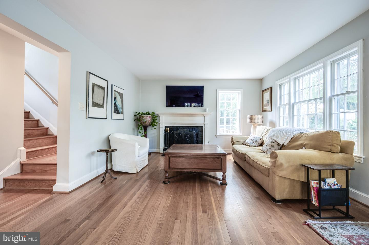 2460 N UTAH ST, ARLINGTON, Virginia 22207, 3 Bedrooms Bedrooms, ,2 BathroomsBathrooms,Residential,For sale,2460 N UTAH ST,VAAR2064576 MLS # VAAR2064576
