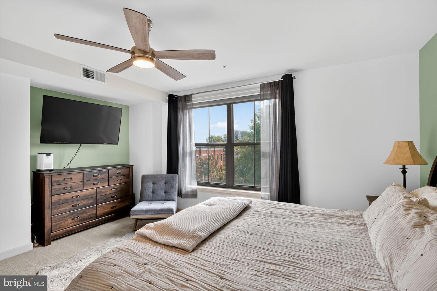 485 HARBOR SIDE ST #407, WOODBRIDGE, Virginia 22191, 2 Bedrooms Bedrooms, 4 Rooms Rooms,2 BathroomsBathrooms,Residential,For sale,485 HARBOR SIDE ST #407,VAPW2105434 MLS # VAPW2105434