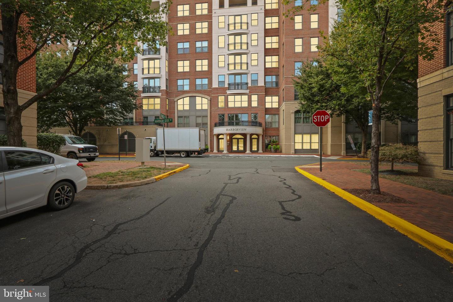 485 HARBOR SIDE ST #407, WOODBRIDGE, Virginia 22191, 2 Bedrooms Bedrooms, 4 Rooms Rooms,2 BathroomsBathrooms,Residential,For sale,485 HARBOR SIDE ST #407,VAPW2105434 MLS # VAPW2105434