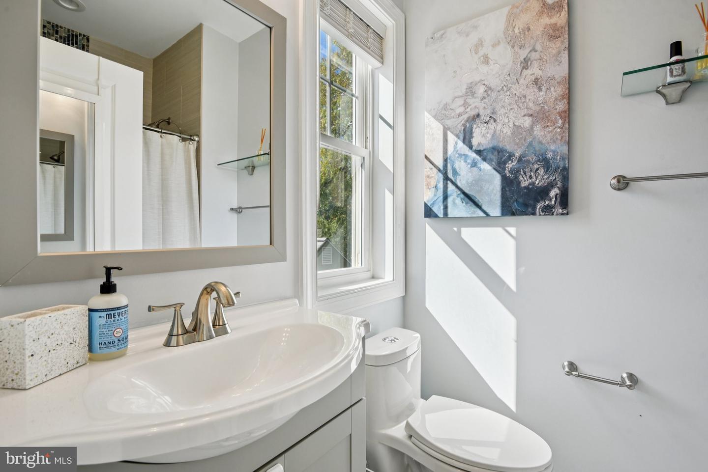 6938 WESTON RD, FALLS CHURCH, Virginia 22042, 5 Bedrooms Bedrooms, ,4 BathroomsBathrooms,Residential,For sale,6938 WESTON RD,VAFX2272892 MLS # VAFX2272892