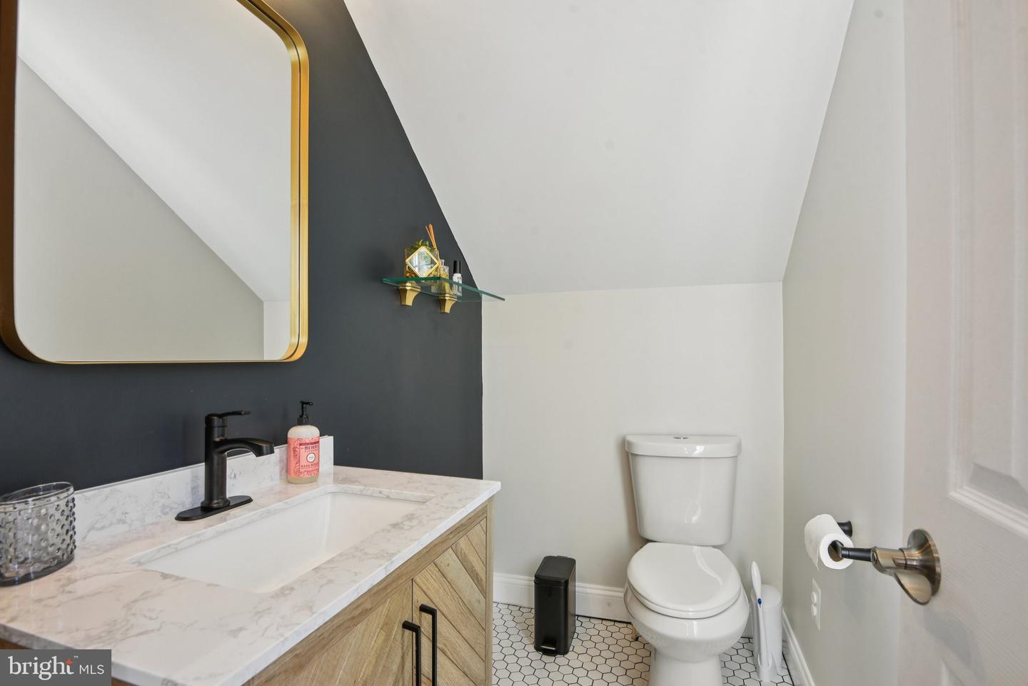 6938 WESTON RD, FALLS CHURCH, Virginia 22042, 5 Bedrooms Bedrooms, ,4 BathroomsBathrooms,Residential,For sale,6938 WESTON RD,VAFX2272892 MLS # VAFX2272892