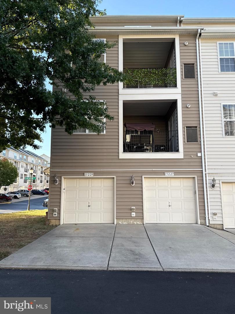 15227 LANCASHIRE DR, WOODBRIDGE, Virginia 22191, 2 Bedrooms Bedrooms, ,2 BathroomsBathrooms,Residential,For sale,15227 LANCASHIRE DR,VAPW2105496 MLS # VAPW2105496
