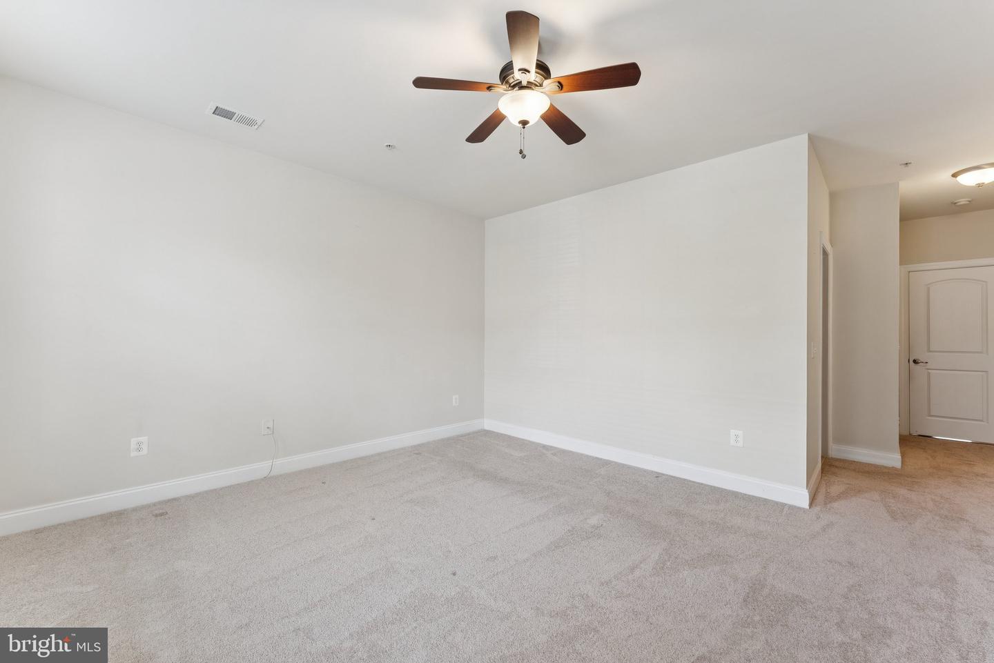 15227 LANCASHIRE DR, WOODBRIDGE, Virginia 22191, 2 Bedrooms Bedrooms, ,2 BathroomsBathrooms,Residential,For sale,15227 LANCASHIRE DR,VAPW2105496 MLS # VAPW2105496