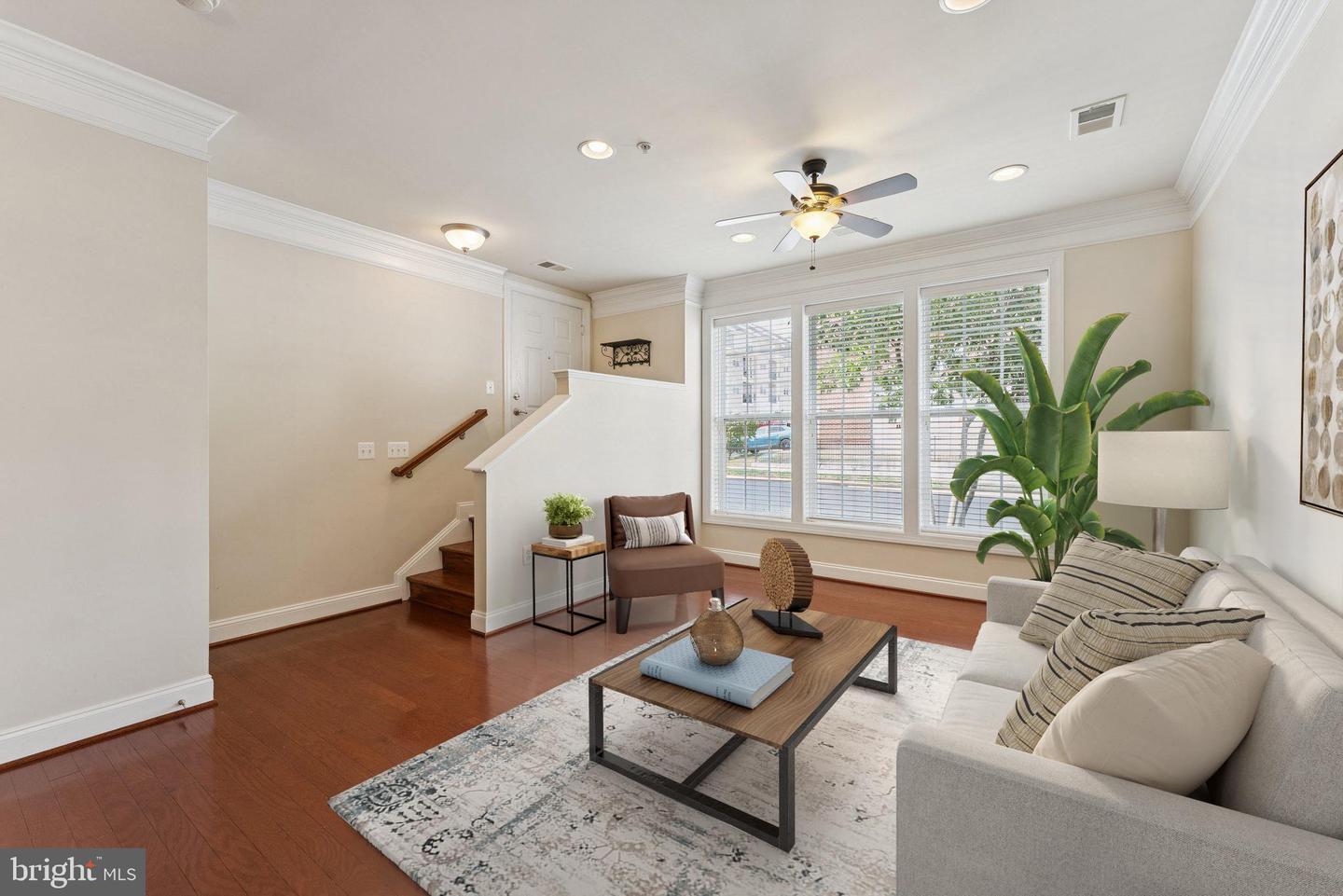 15227 LANCASHIRE DR, WOODBRIDGE, Virginia 22191, 2 Bedrooms Bedrooms, ,2 BathroomsBathrooms,Residential,For sale,15227 LANCASHIRE DR,VAPW2105496 MLS # VAPW2105496