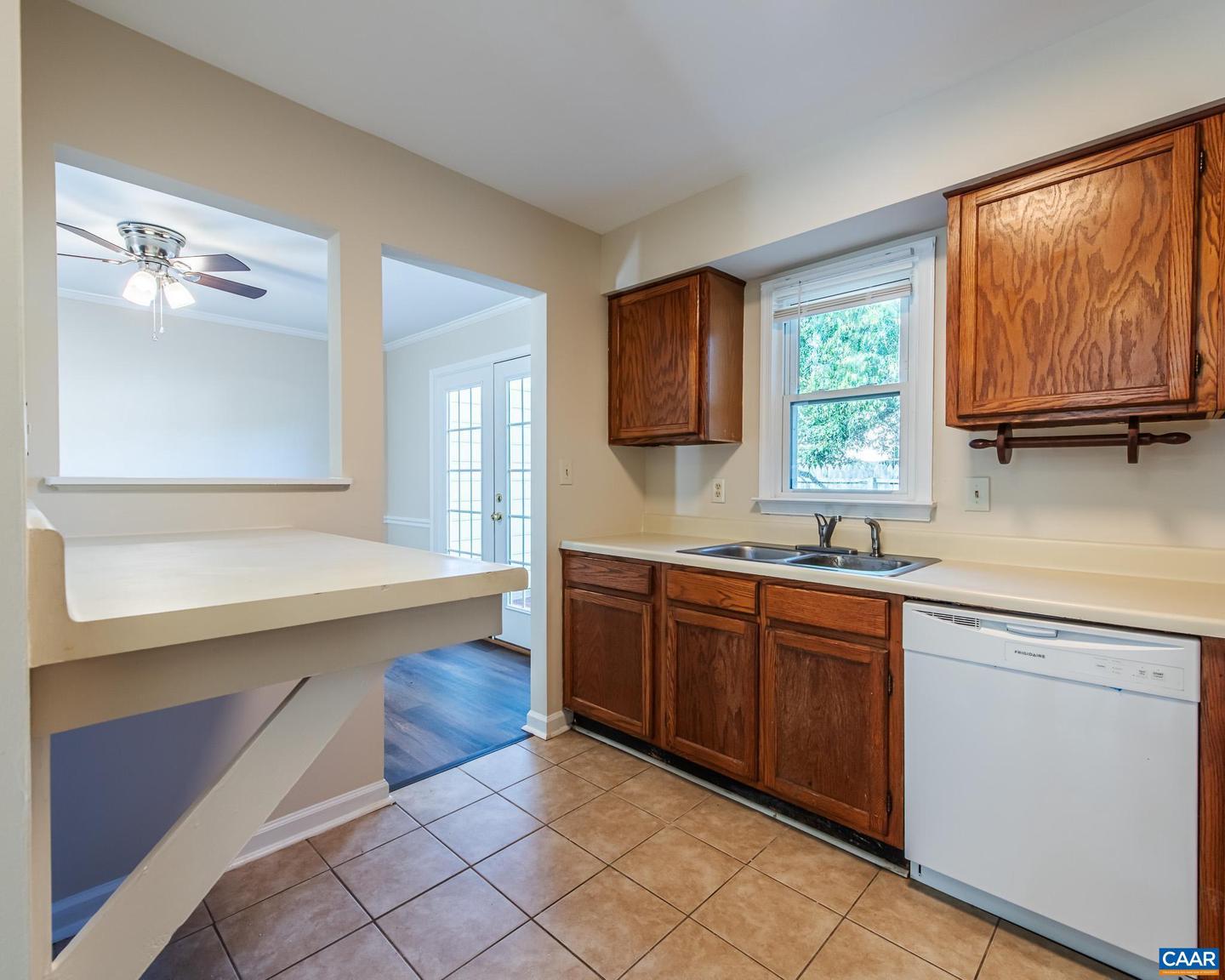 1421 MINOR RIDGE CT, CHARLOTTESVILLE, Virginia 22901, 3 Bedrooms Bedrooms, ,1 BathroomBathrooms,Residential,For sale,1421 MINOR RIDGE CT,669738 MLS # 669738