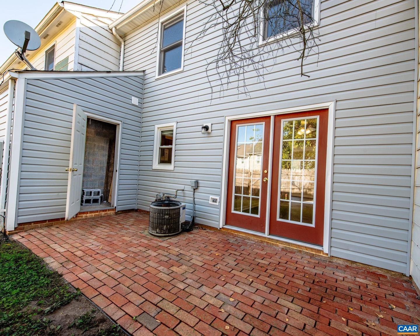 1421 MINOR RIDGE CT, CHARLOTTESVILLE, Virginia 22901, 3 Bedrooms Bedrooms, ,1 BathroomBathrooms,Residential,For sale,1421 MINOR RIDGE CT,669738 MLS # 669738