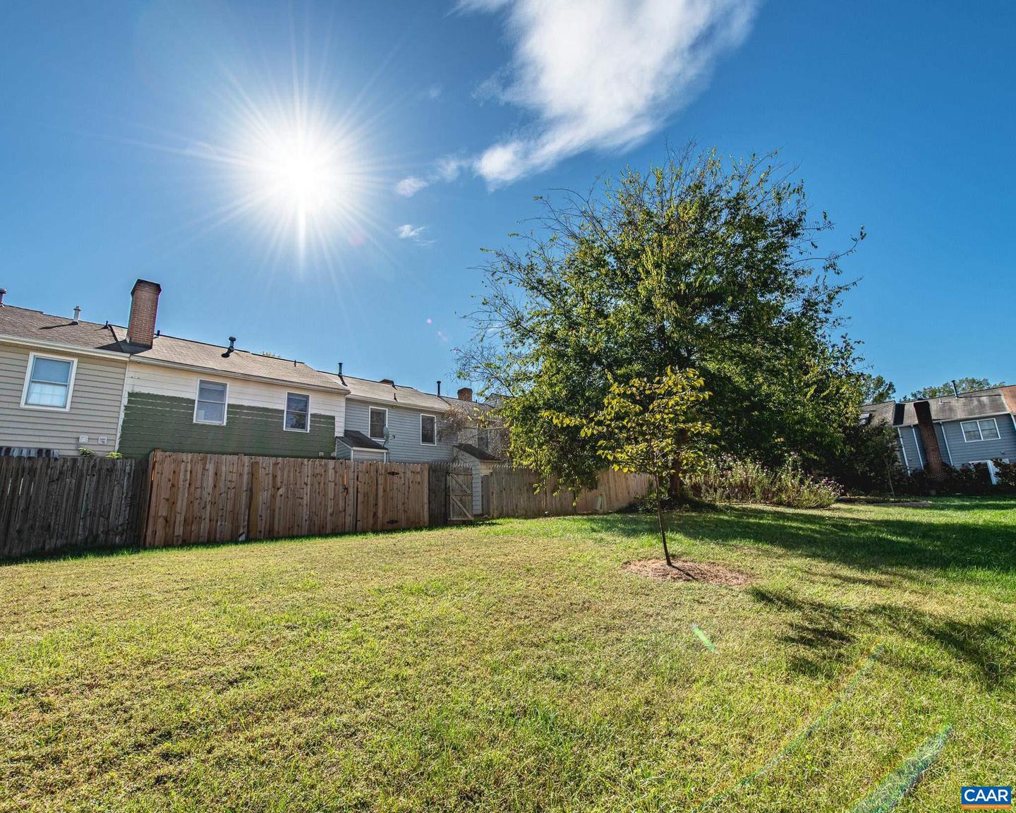 1421 MINOR RIDGE CT, CHARLOTTESVILLE, Virginia 22901, 3 Bedrooms Bedrooms, ,1 BathroomBathrooms,Residential,For sale,1421 MINOR RIDGE CT,669738 MLS # 669738