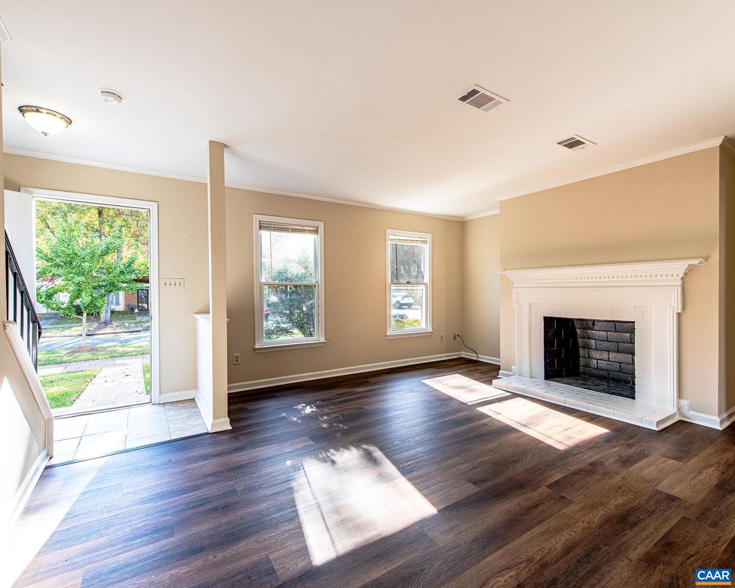 1421 MINOR RIDGE CT, CHARLOTTESVILLE, Virginia 22901, 3 Bedrooms Bedrooms, ,1 BathroomBathrooms,Residential,For sale,1421 MINOR RIDGE CT,669738 MLS # 669738